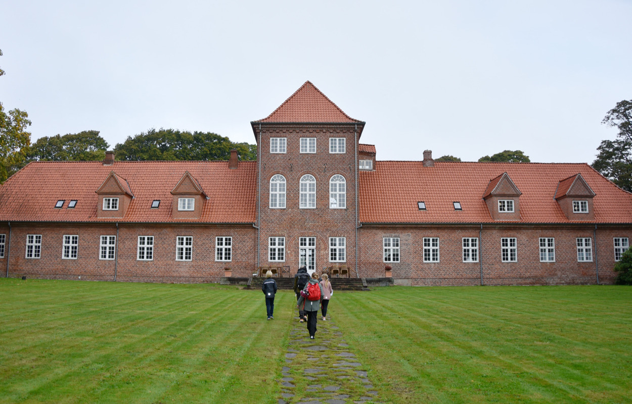 I efterårsferien kan du redde Hald Hovedgård fra at styrte i grus