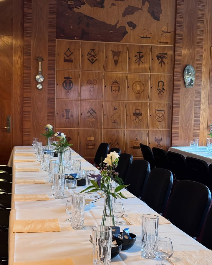 Frændes Madværk giver Laugsstuen nyt fleksibelt look til generalforsamling