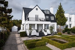 For 27,0  mio. kroner kan du nu få Skodsborg Strandvej 53 - Se priserne på de dyreste boliger til salg i Skodsborg