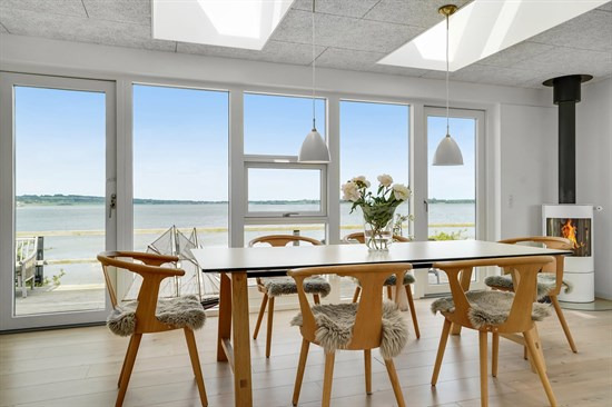 Top 6 over dyreste boliger til salg i Munkebo. Priser op til 5.995.000 kr