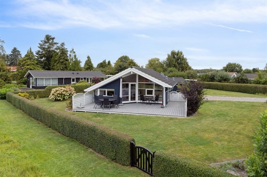 Top 6 over dyreste boliger til salg i Faxe. Priser op til 4.500.000 kr