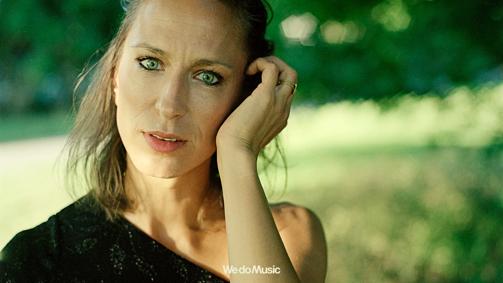 Mathilde Falch & Bandet indtager Skovsgård Hotel