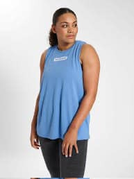 Only Curves: Hummel tank top til kun 50 kr - tilbud på store størrelser