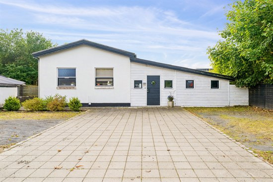 Rødkærvej 9 er til salg for kun 745.000 kr.: Se de billigste boliger til salg i Sabro her