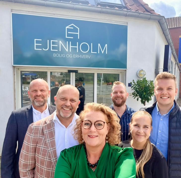 EJENHOLM BOLIG & ERHVERV er klar til kontakt om salg af ejendom