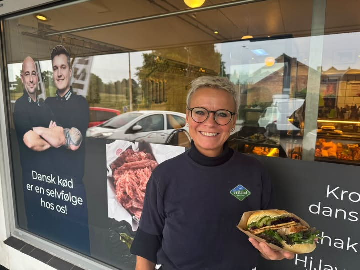 RISSKOV SLAGTEREN byder på flæskestegssandwich til 55 kr. onsdag
