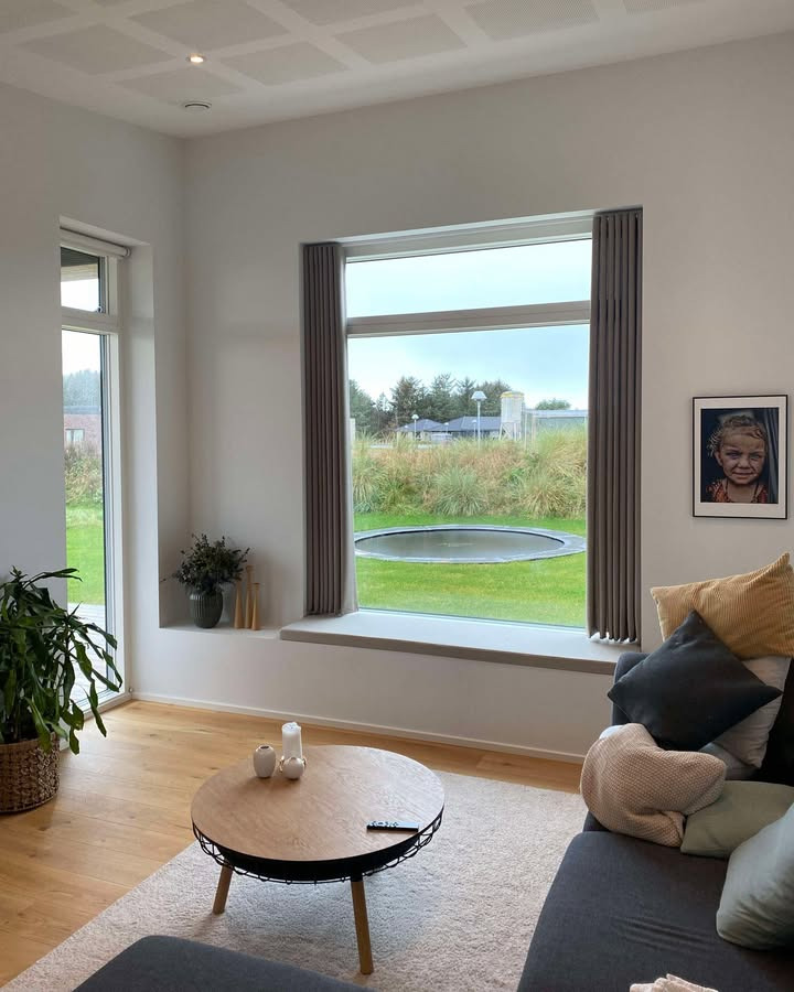 Garant Brønderslev tilbyder skræddersyet løsning med stofgardiner til dit hjem