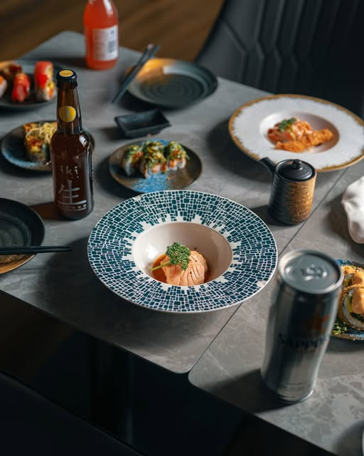 Atami Silkeborg opfordrer til en aften med sushi og samtale