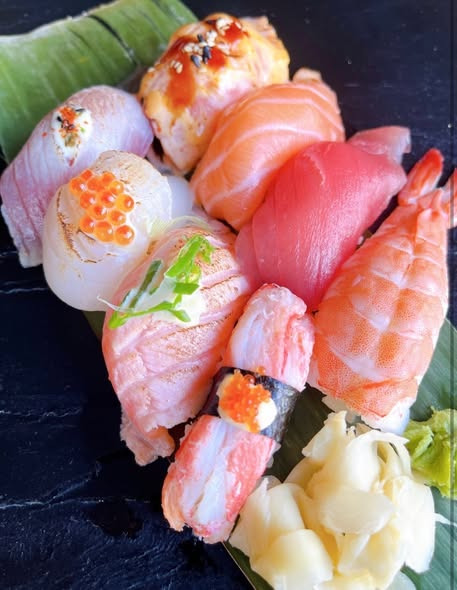 Oplev vores mangfoldige menukort hos RISSKOV SUSHI ApS