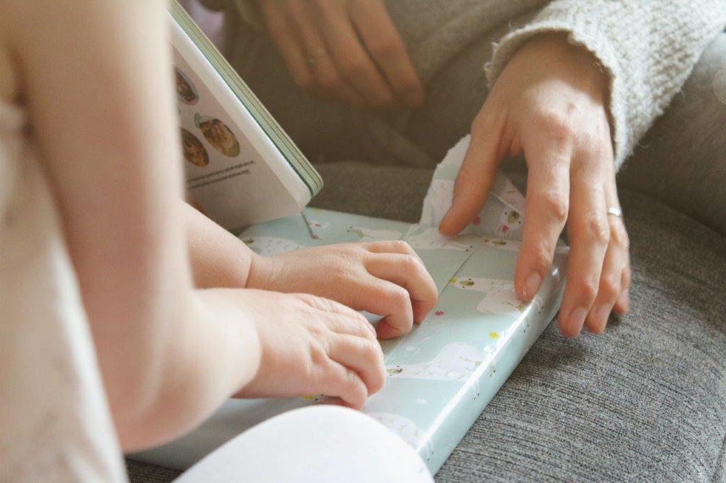 Danskerne købte færre gaver og brugte flere penge på sig selv i 2020