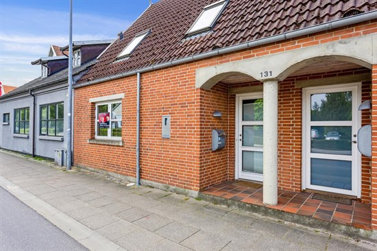 Fint byhus i smørhullet mellem Silkeborgs by og natur