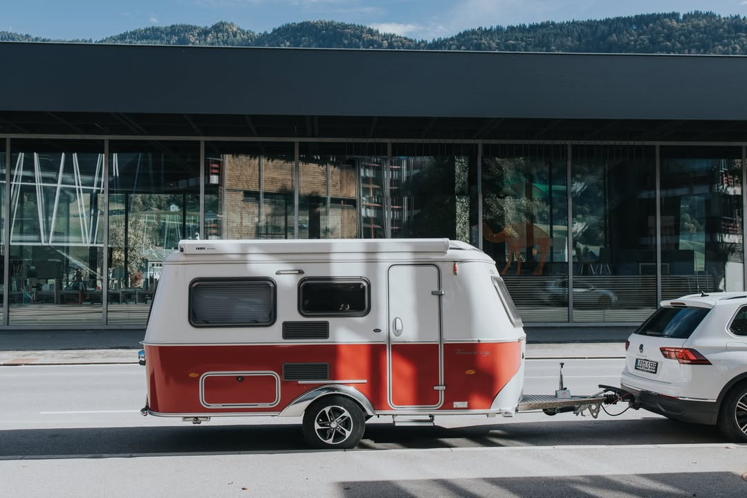 Hinshøj Carvan præsenterer ERIBA Touring: Tradition møder innovation i campingverdenen