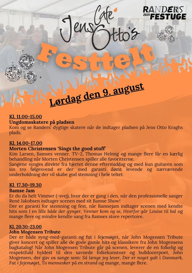 Morten Christensen synger klassikere i Café Jens Ottos festtelt