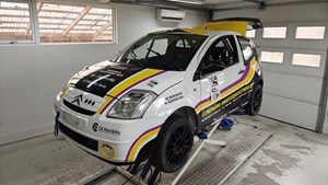 C2 Reklame sikrer spektakulær start på rallysæsonen med nye bilindpakninger