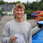 Asger har fået kørekort: Klar til at cruise efter efterskolen