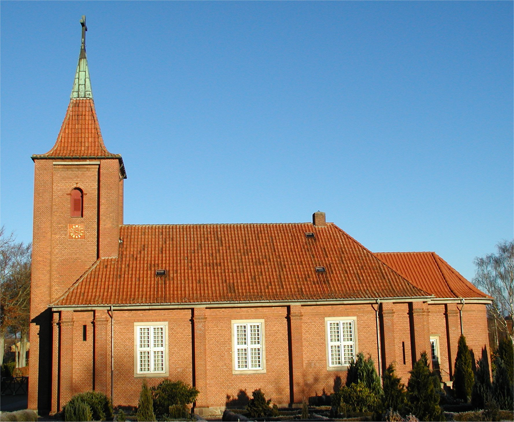 Morgensang i det fri ved Aalestrup Kirke