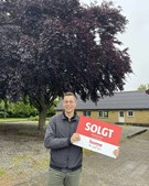 Home Brønderslev sælger landejendom på Finkevej 59 og ønsker parterne tillykke