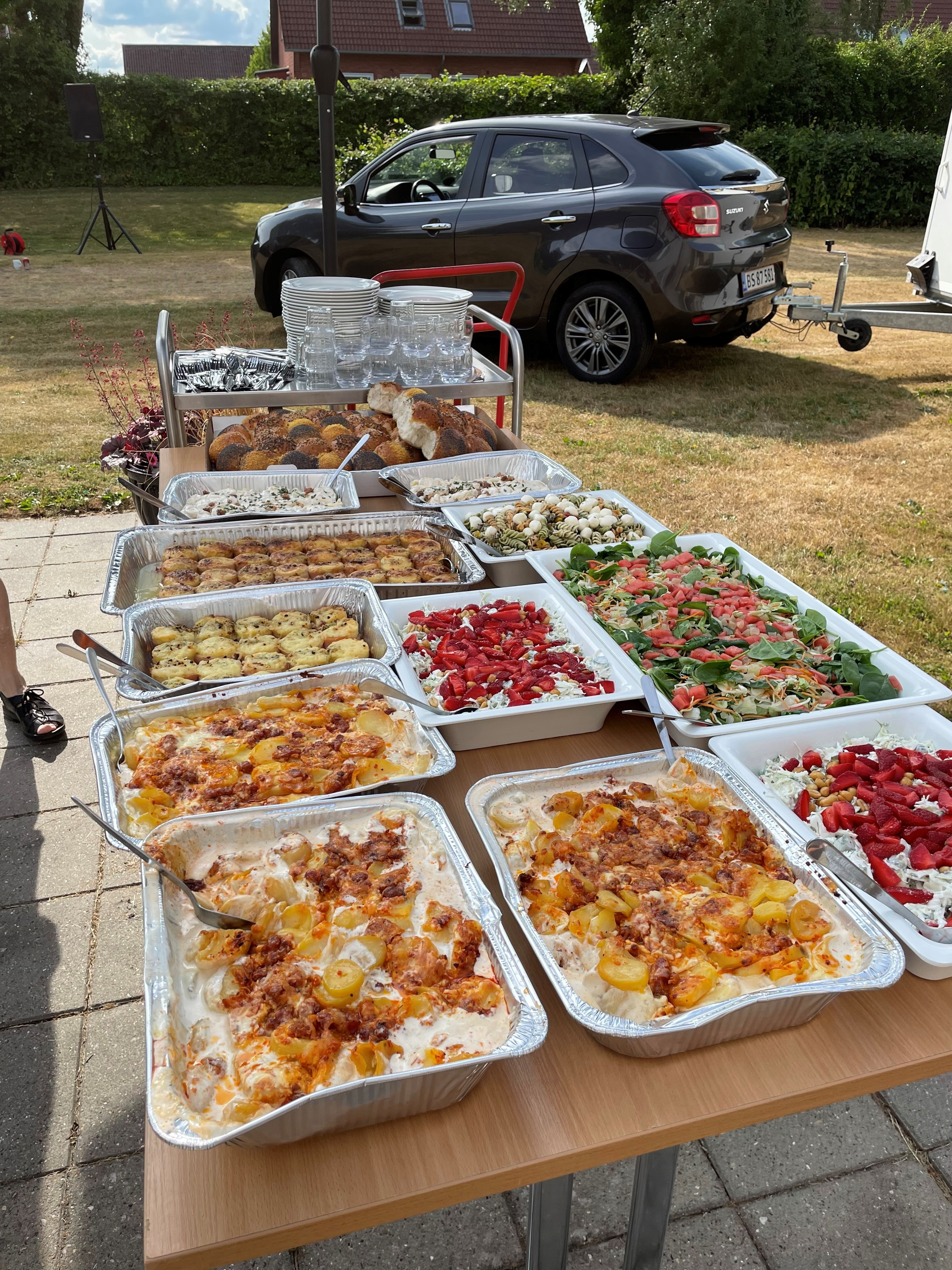 Højt humør til sankthansfester på plejecentre