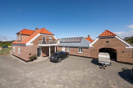 Anker Eskildsens Vej 140 og 9 andre boliger er kommet til salg denne uge i Hvide Sande - se boligerne her.