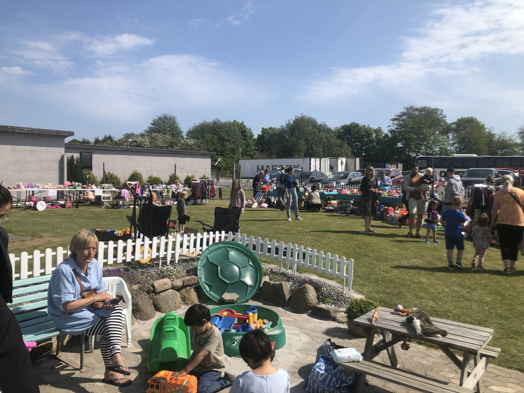 Børneloppemarked i Modelparken: Gør et kup på den grønne plæne