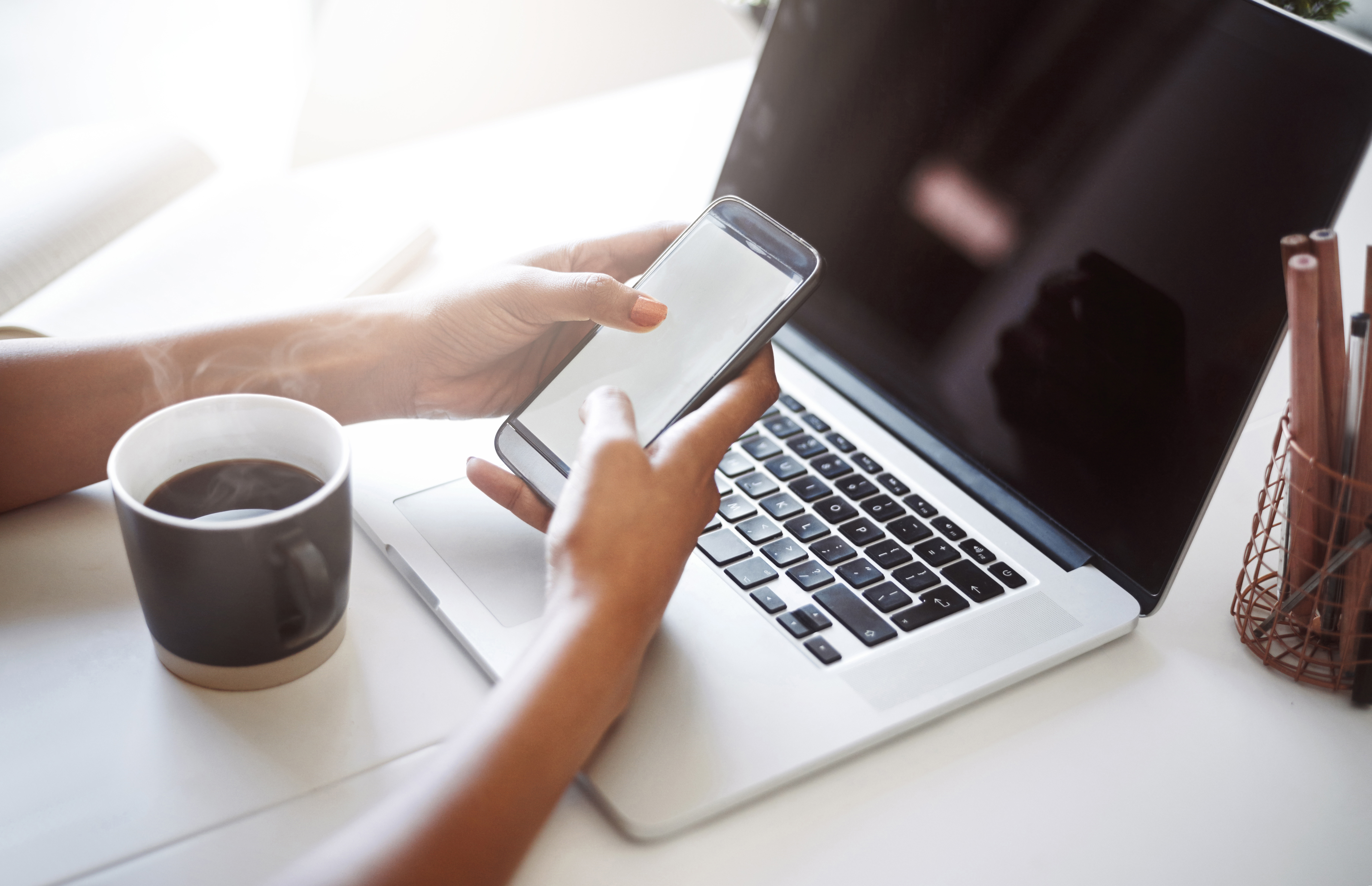 Breve om kontanthjælp forsinket efter tekniske problemer på landsplan