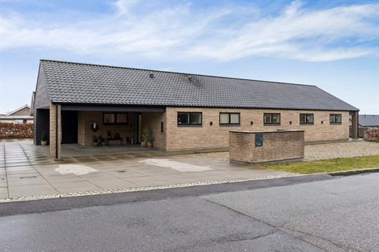 Top 6 over dyreste boliger til salg i Holmegaard. Priser op til 5.795.000 kr