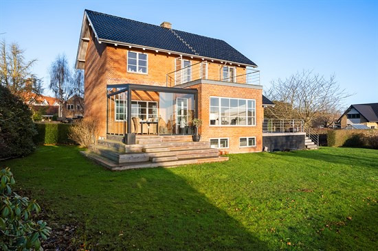 Ryesvej 6 og 2 andre boliger er kommet til salg denne uge i Fredericia - se boligerne her.