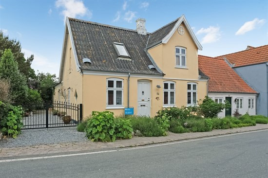 Møllergade 24 og 2 andre boliger er kommet til salg denne uge i Marstal - se boligerne her.