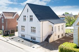 Til salg hos Estate Boligmægleren Tårs: Præsentabel villa