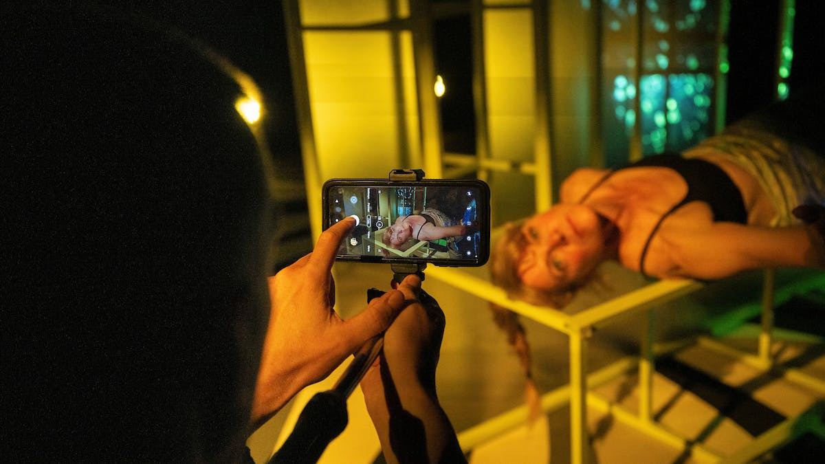 Platform: Live - en forestilling om identitet på Teater Momentum