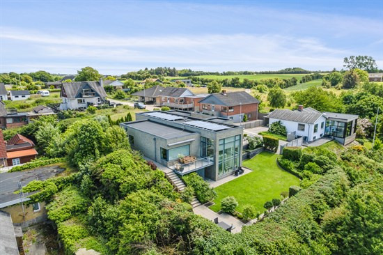 Top 6 over dyreste boliger til salg i Farsø. Priser op til 8.875.000 kr