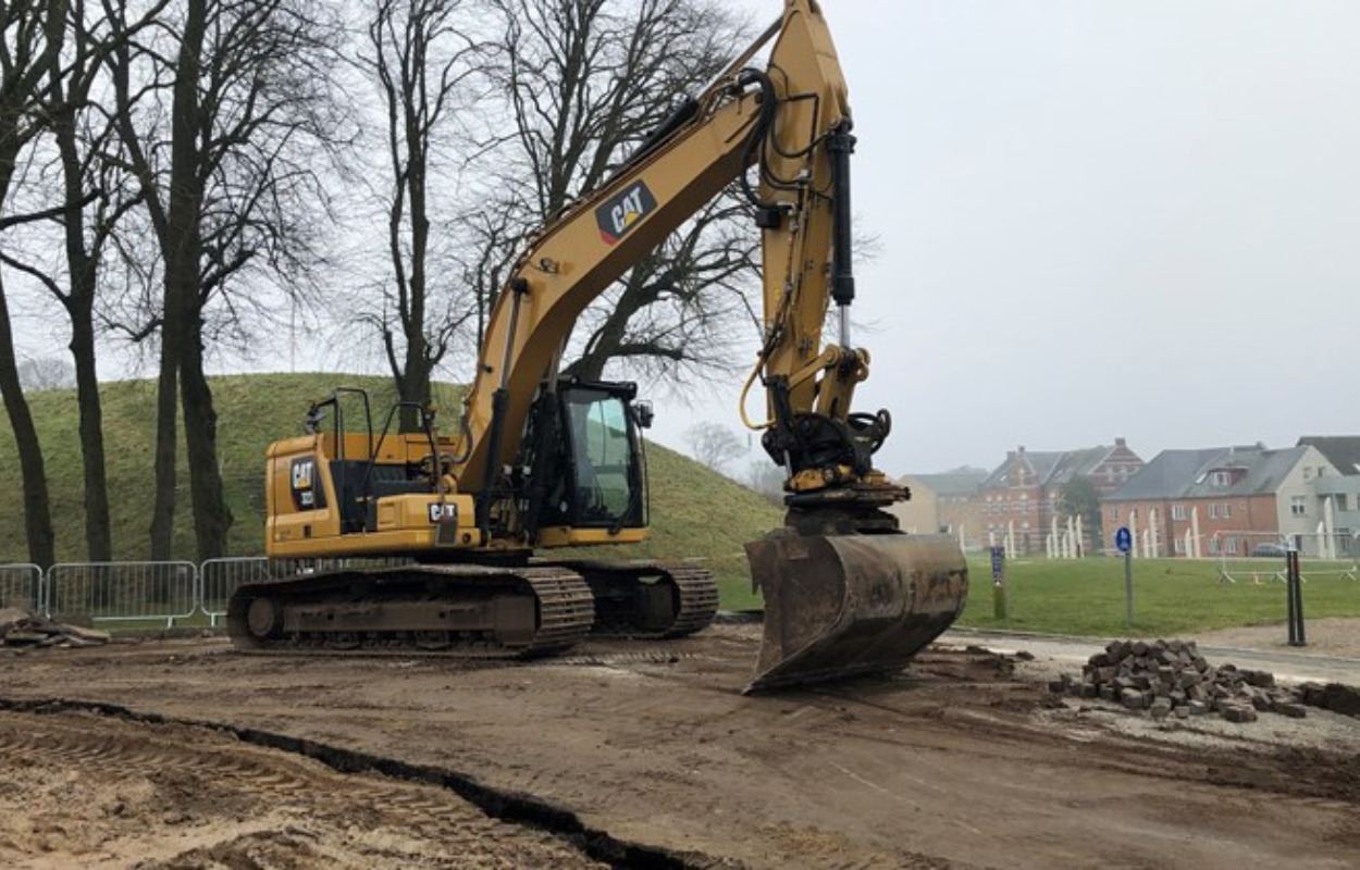 Første gravestik til anden etape af Monumentområdet i Jelling er taget 