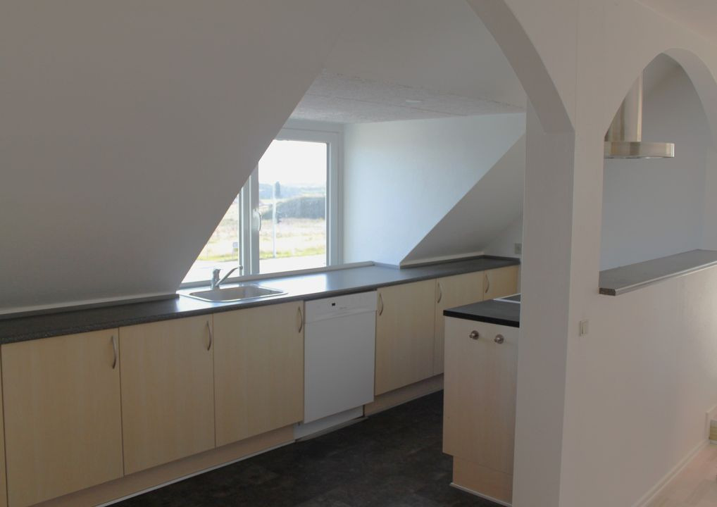 Stor lys lejlighed til leje i Halgård via Spaabæk Realestate v/Lars Spaabæk