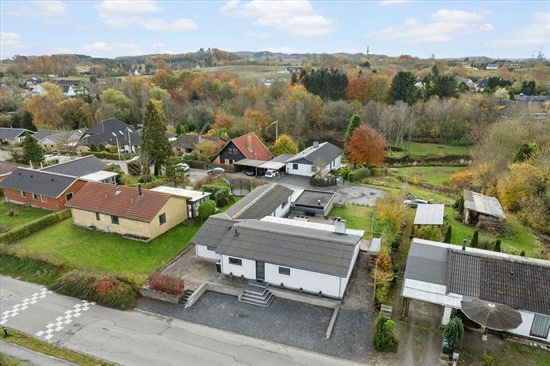 Violvænget 9 og 2 andre boliger er kommet til salg denne uge i Vissenbjerg - se boligerne her.