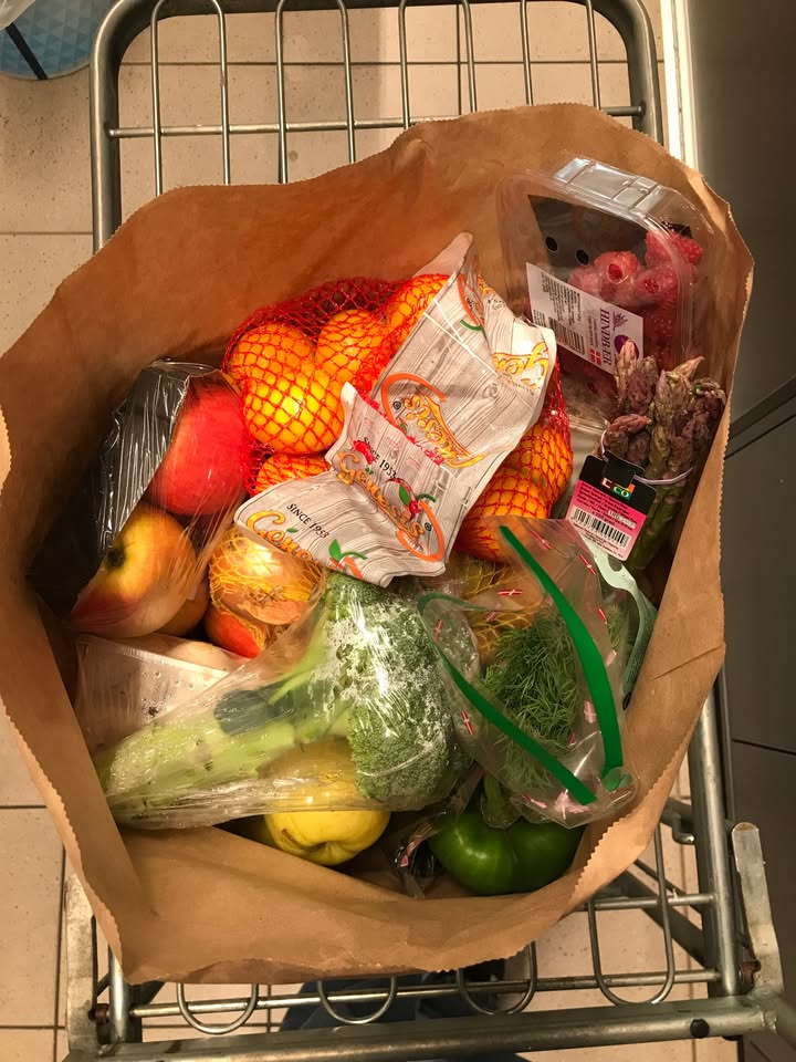 Min Købmand i Asp opfordrer kunder til at bekæmpe madspild med frugt- og grøntposer