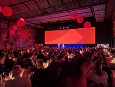 Hundredvis af kræftfrivillige mødes til årsmøde i Kolding