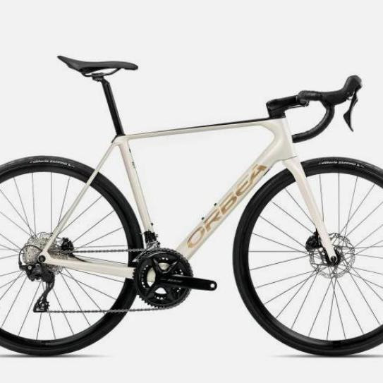 Sæby cykler flyttesalg: store besparelser på Orbea ORCA M30 cykler