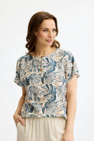 Skott Aalborg tilbyder In Front-bluse med 50% rabat