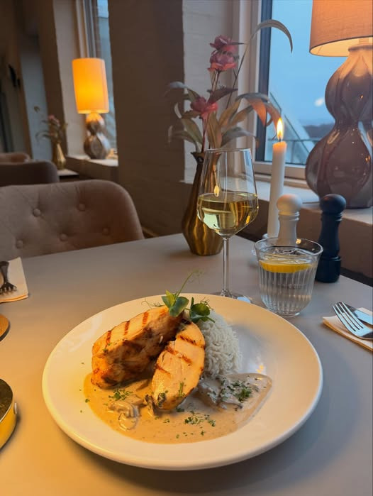 Restaurant Mellow præsenterer ugens ret: Mørt kyllingebryst i flødesauce