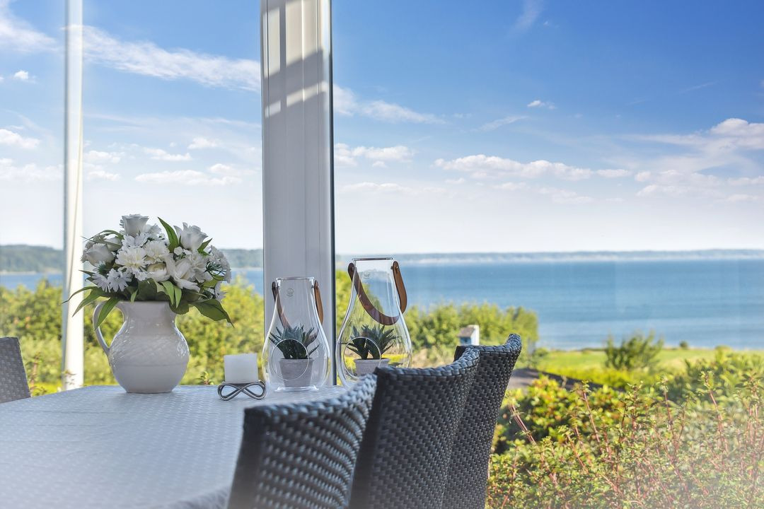 RealMæglerne Middelfart: forkæl dig selv med et sommerhus med udsigt som julegave