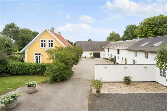 Top 6 over dyreste boliger til salg i Lynge. Priser op til 11.895.000 kr