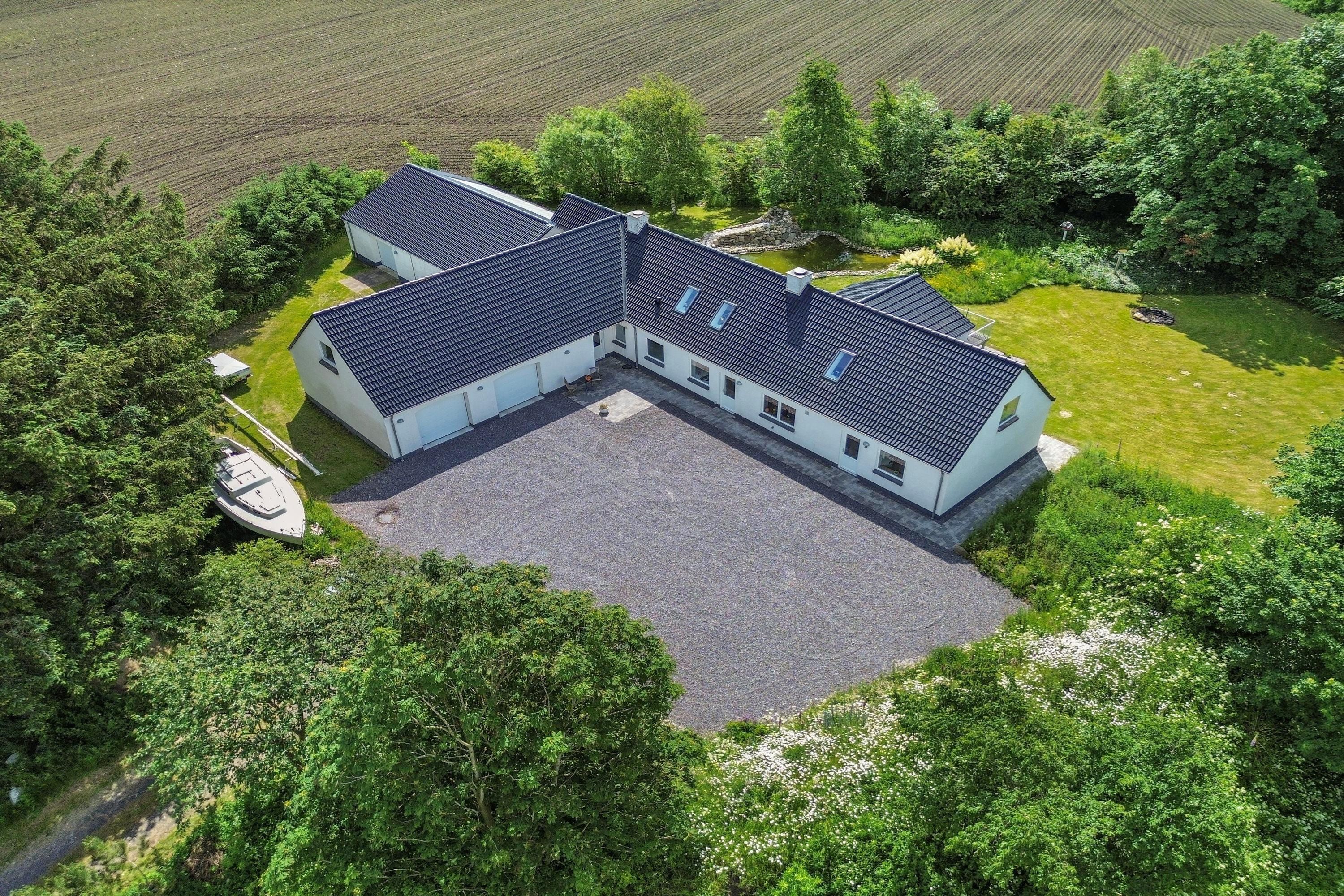 Top 6 over dyreste boliger til salg i Vrå. Priser op til 5.995.000 kr