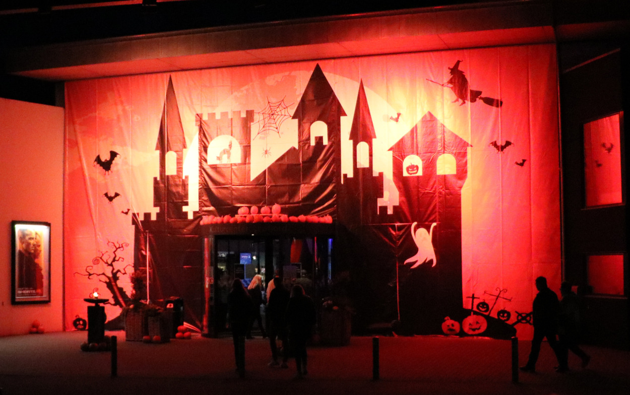 Varme, mørke og uhyggelige dage i KulturCenter Skive