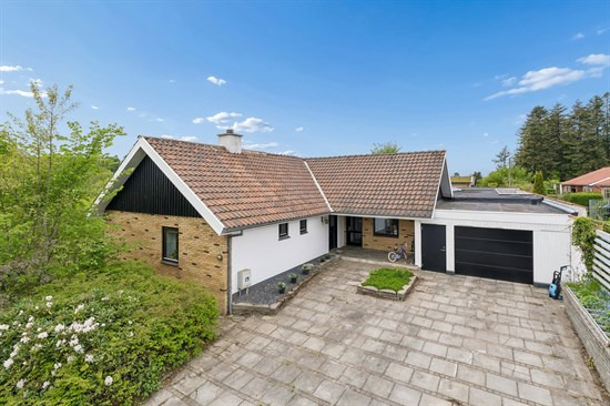 For 2.595.000 kr Søvej 1B - Se priserne på de dyreste boliger til salg i Bryrup