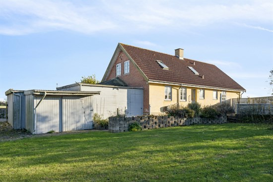 Stationsvej 8 er til salg for kun 990.000 kr.: Se de billigste boliger til salg i Holmegaard her