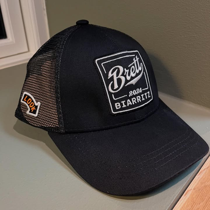 Byens optik: Vind en CAP fra Brett Eyewear med din julehilsen