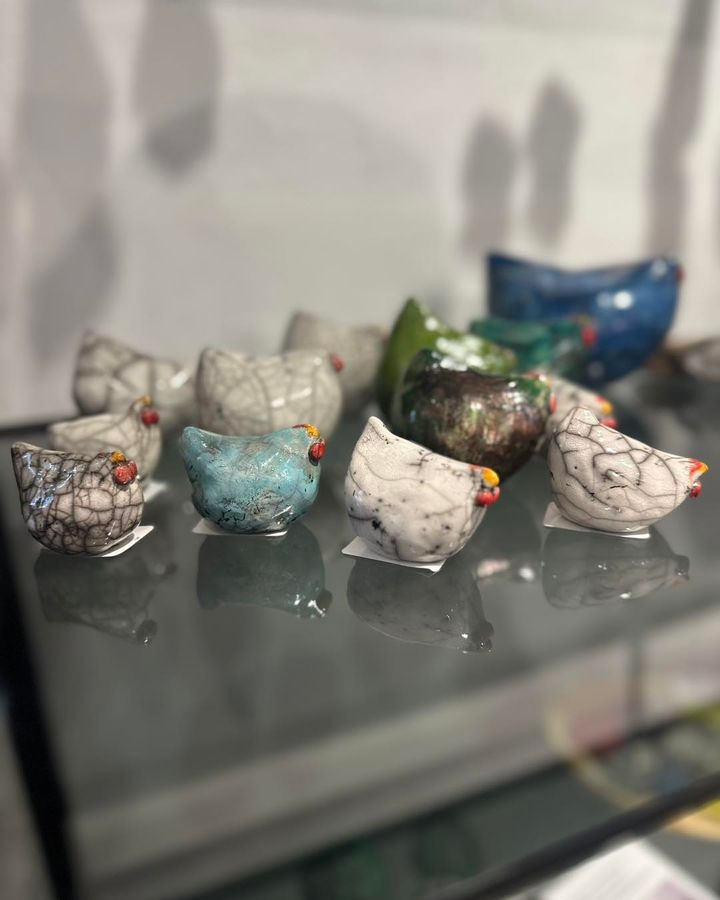 Garderoben præsenterer nye keramiker: Gaveidéer til enhver anledning i butikken