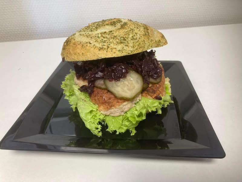 Min Købmand Øster Bjerregrav tilbyder frisksmurte sandwich til både ud-af-huset og butikken