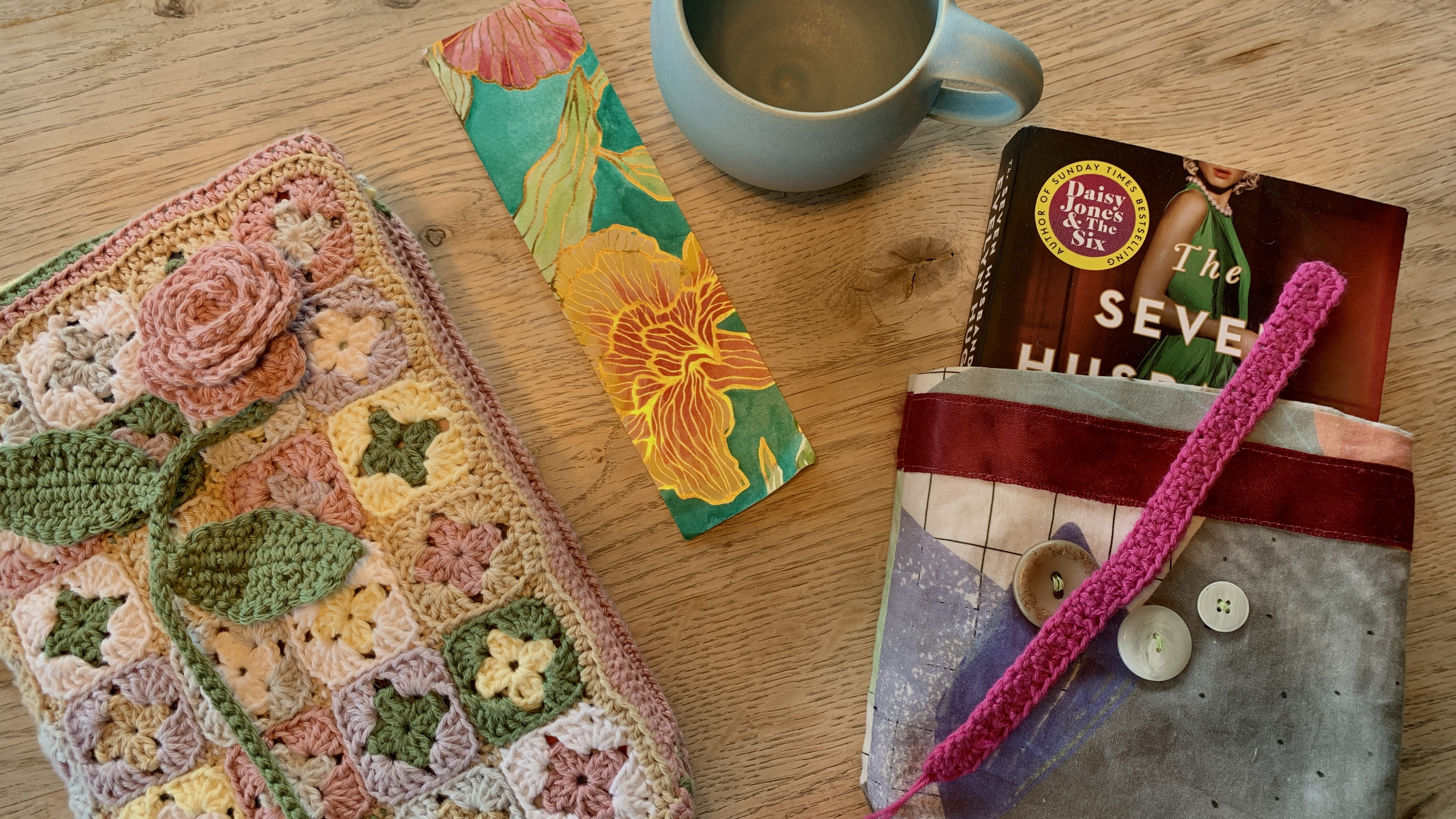 Kreativ workshop: Lav dine egne book sleeves og bogmærker på Odder Bibliotek