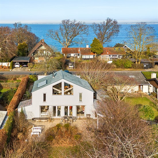 Odinshøjvej 21 og 1 anden boliger er kommet til salg denne uge i Ålsgårde - se boligerne her.